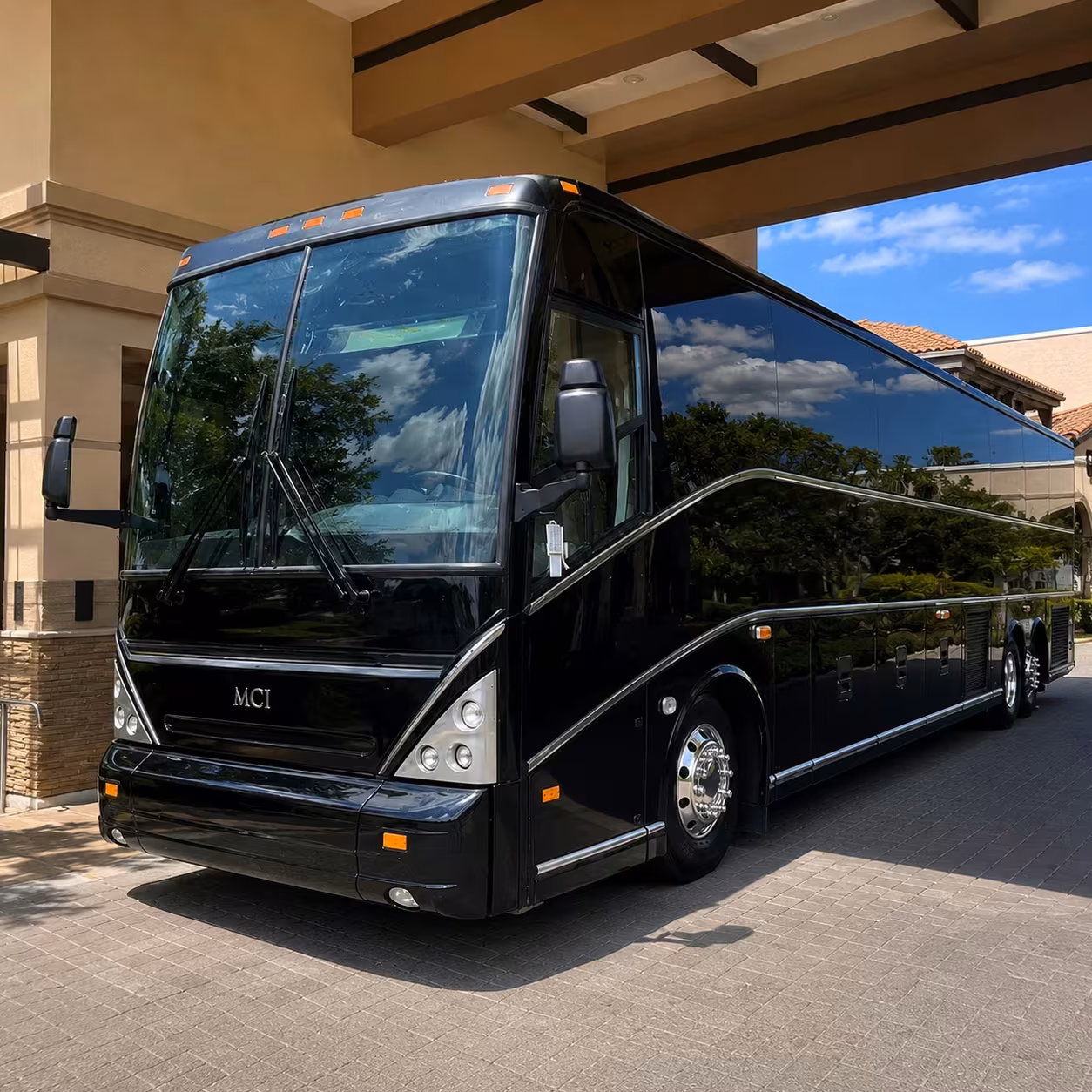 corporate and convention charter bus rentals in pompano beach