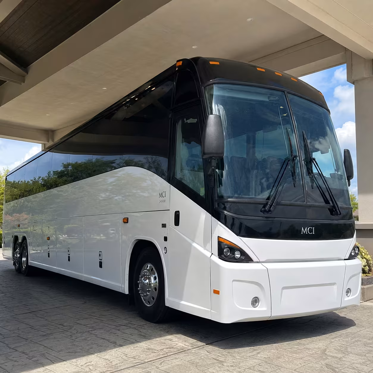 pompano beach government shuttle buses to broward county offices
